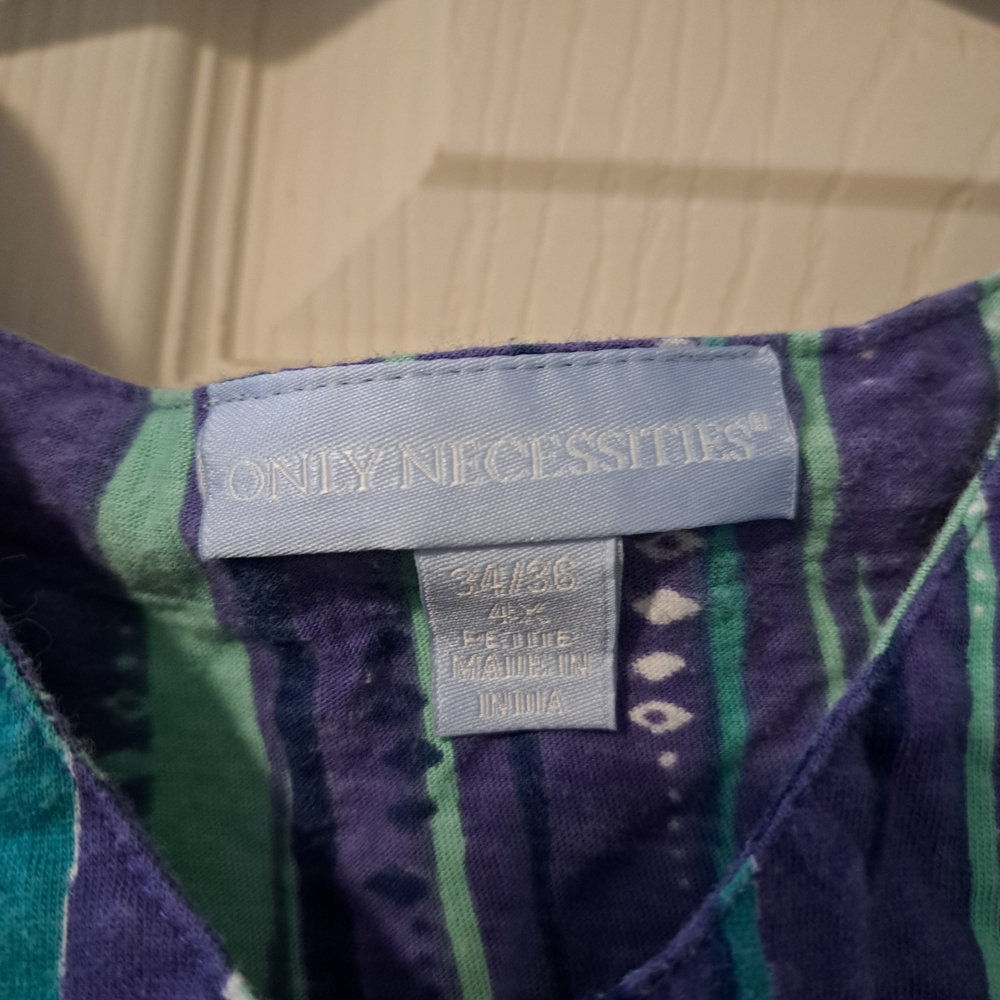 Only Necessities Dress - Picture 3 of 4